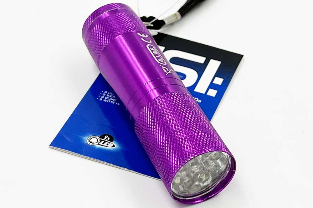Cleaning Tools 94 LED-Taschenlampe, 9 LEDs, inkl. Batterien, violett