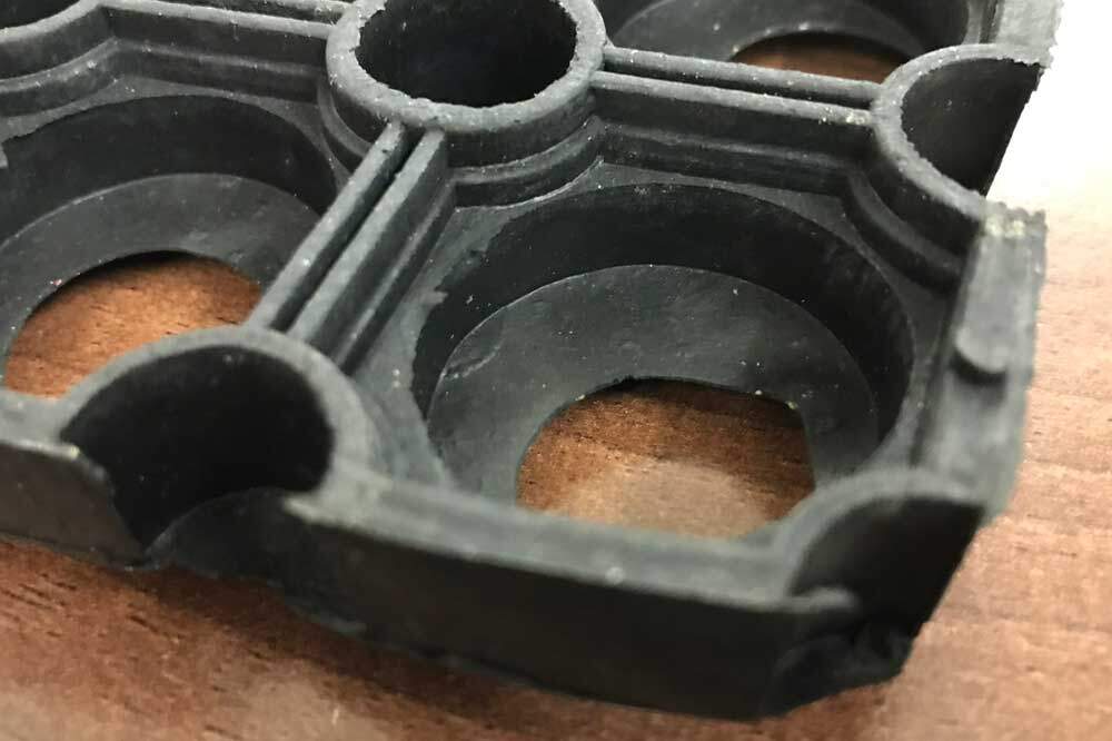 RM24 Ring-Gummimatte, 40 x 60 cm, schwarz