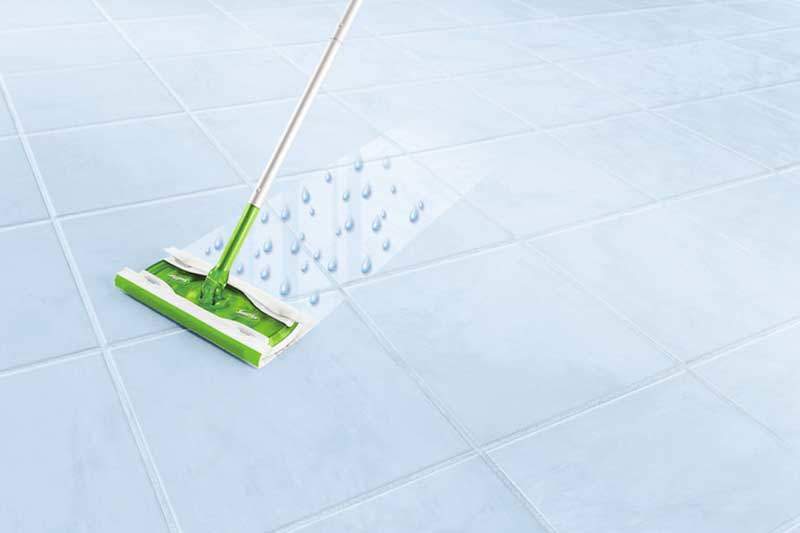 Swiffer Wet Wischtücher Citrusfrische - 12 Stück – Bild 3