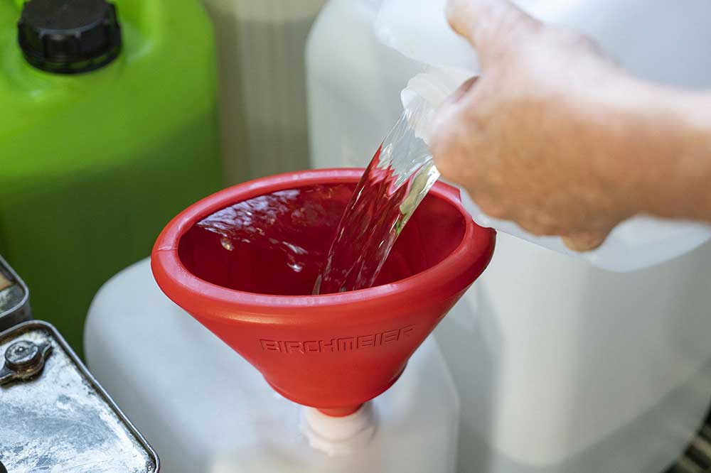 BIRCHMEIER 72600499 Trichter G19, 19 x 12.5 x 21 cm, oval, rot – Bild 2