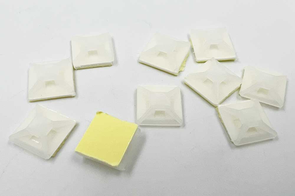 Cleaning Tools 94 Montagesockel für 3.6 mm Kabelbinder, natur, selbstklebend, 10 Stück