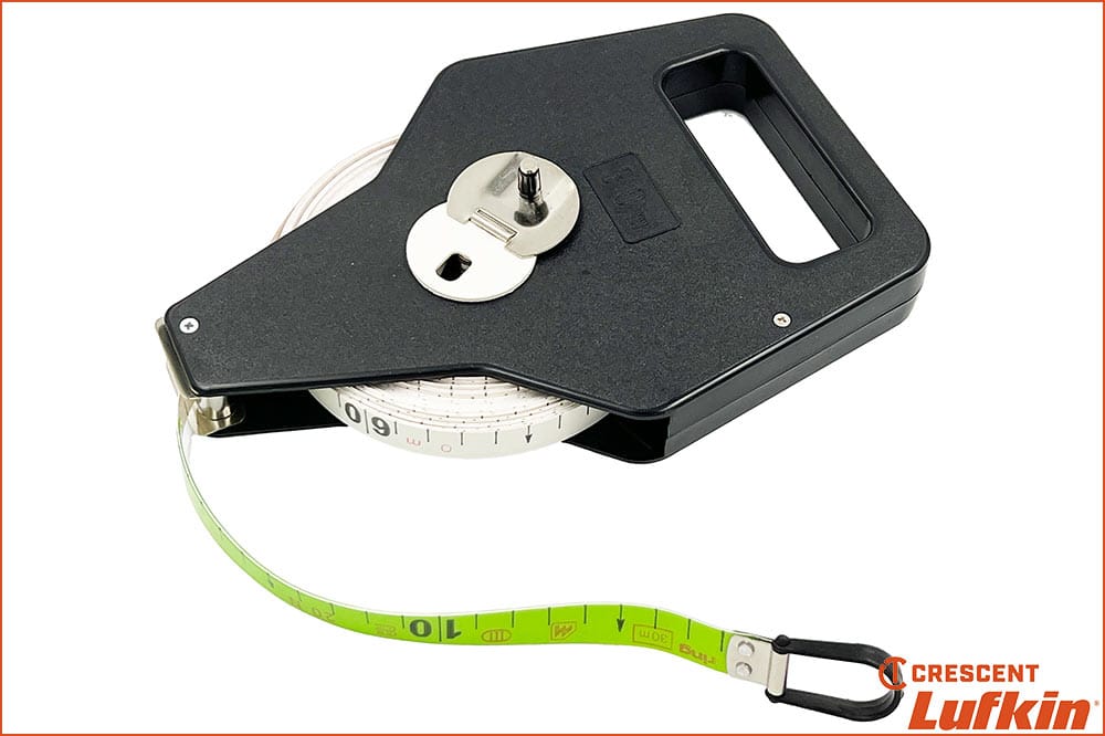 Crescent Lufkin 40055 SP Glasfaser-Massband schwarz, 30 Meter lang, 15 mm breit