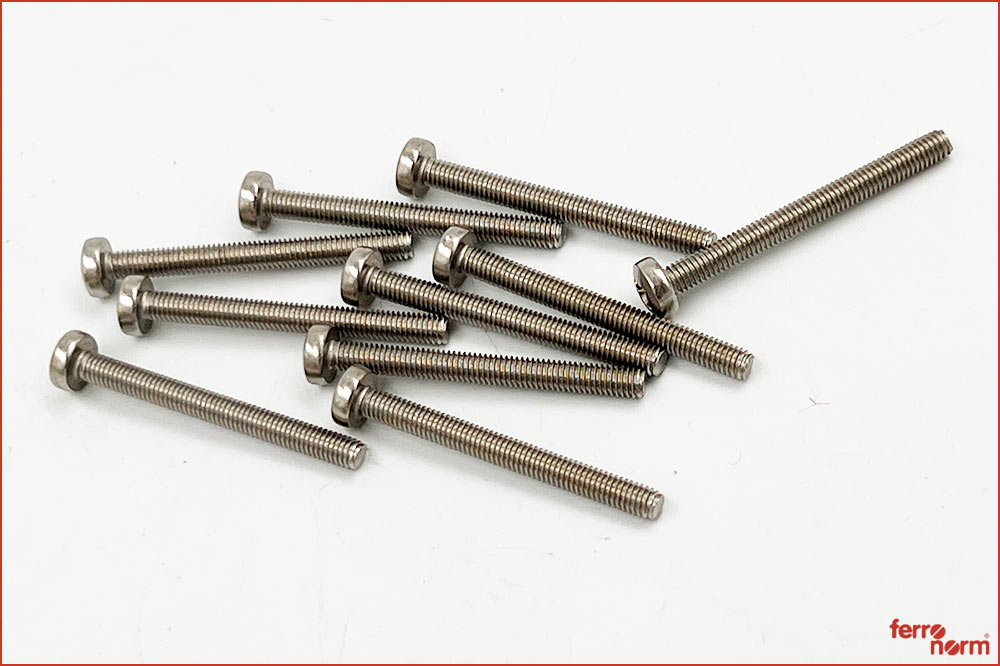 ferronorm 338 Linsenkopf-Kreuzschlitzschrauben INOX A2, M3 x 30, 10 Stück